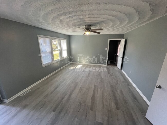 Building Photo - 1404 Forest St