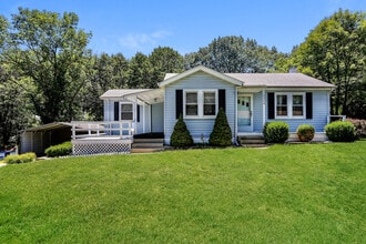 Building Photo - Cute 3-Bedroom Home