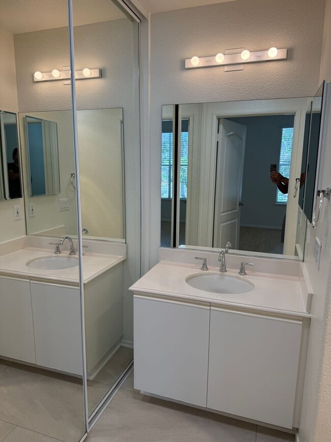 Building Photo - 3601 Bernwood Pl