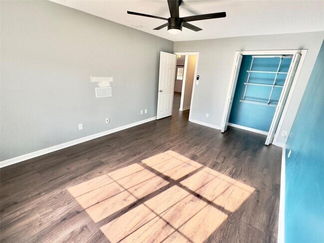 Building Photo - 705 Ridgeland Rd