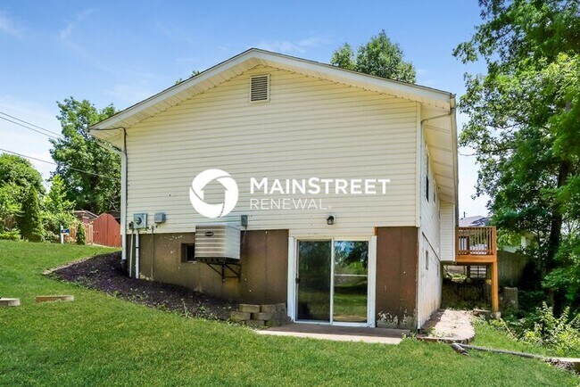 Building Photo - 3 Bedroom Pet-Friendly Home in ARNOLD, MO with Main Street Renewal