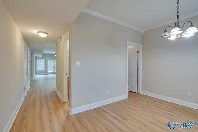 Building Photo - 112 Autumn Branch Dr