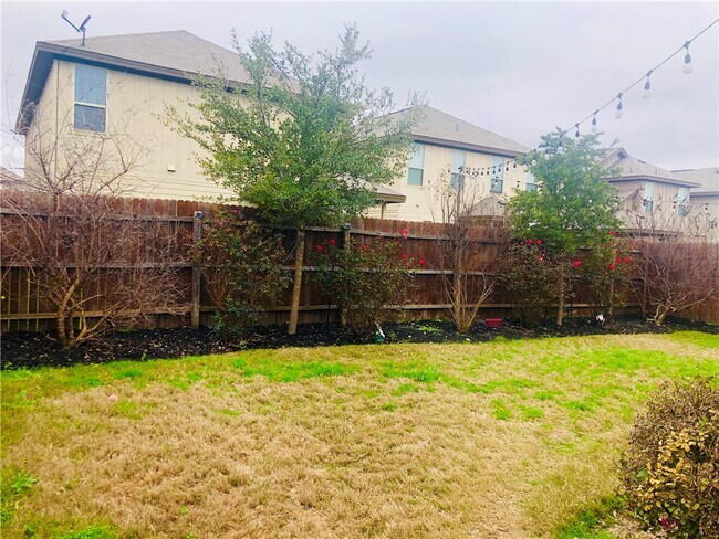 Building Photo - 16316 McAloon Way