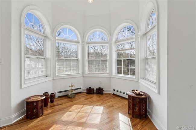 Building Photo - 16 Gateway Ct