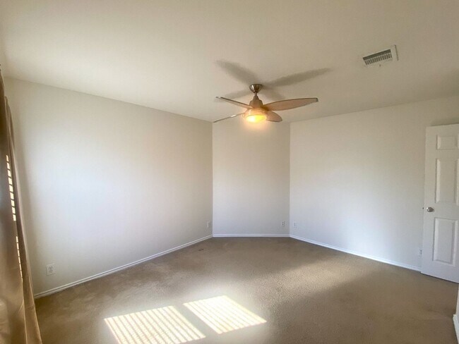 Building Photo - Amazing home with Garage and Backyard 3/2 ...