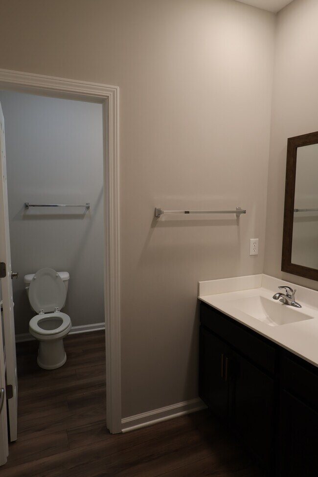 Building Photo - 2951 Daylily Dr