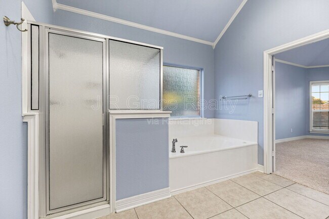 Building Photo - 1405 Gunnison Dr