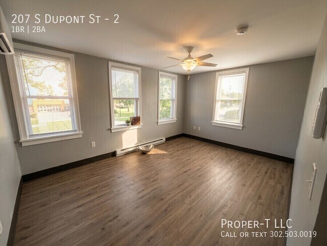 Building Photo - 207 S Dupont St