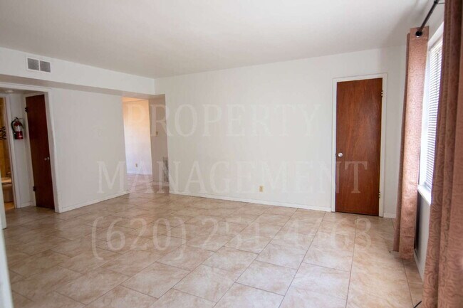 Building Photo - 1 Bedroom 1 Bath