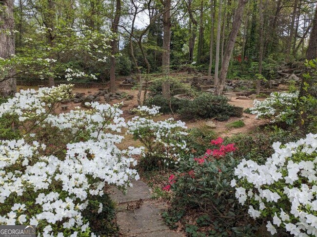 Building Photo - 1418 Foxhall Ln SE