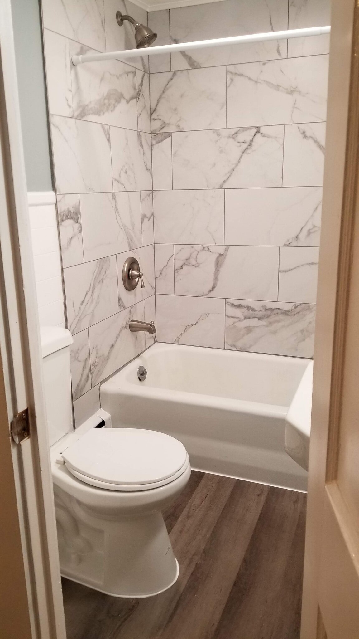 Bathroom - 21 Charles St