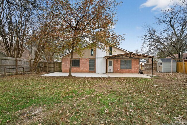 Building Photo - 2 Bedroom/2 Bath Courtyards The