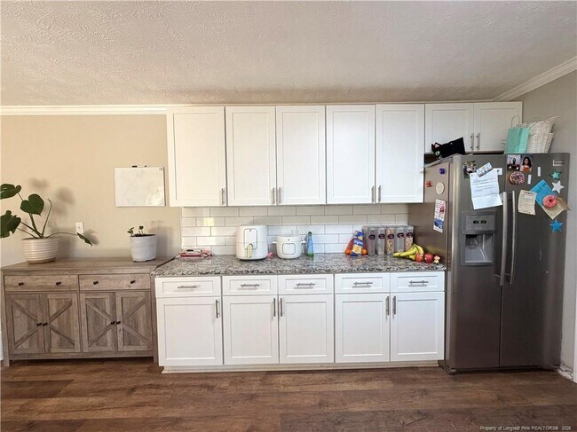 Building Photo - 5313 N Sumac Cir