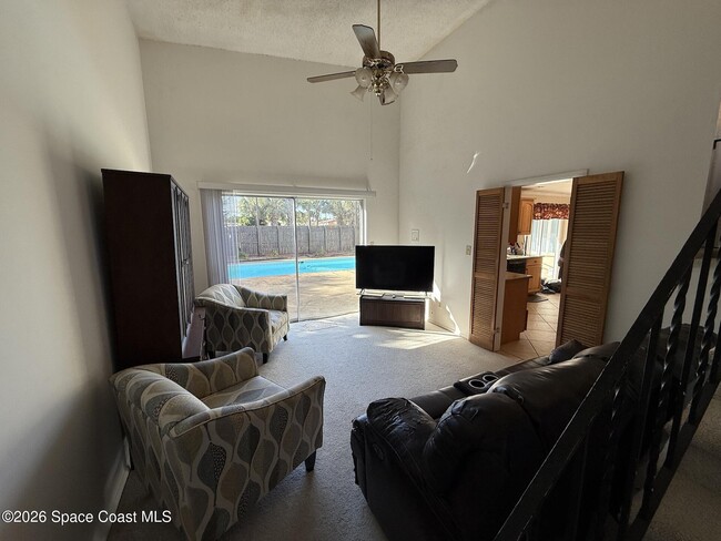 Building Photo - 1153 Belaire Dr