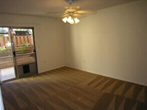 Building Photo - Nice 2 bedroom 2 bath in Mesa!