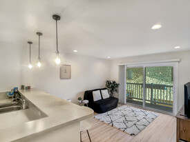 Building Photo - 363 Newport Ave