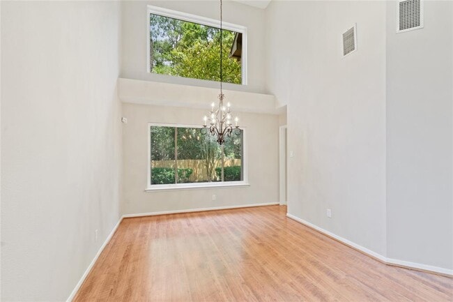 Building Photo - 175 W Greywing Cir