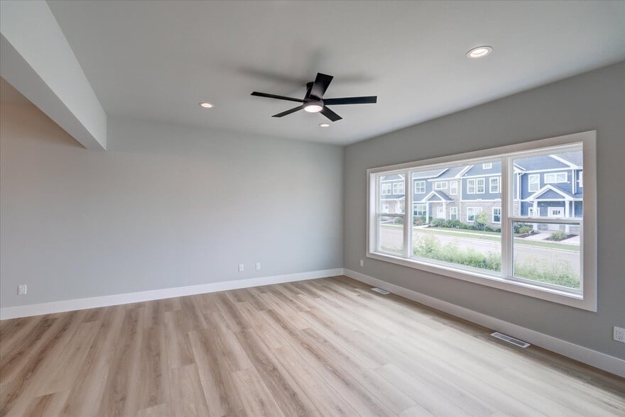 Building Photo - 4866 Suelo Rd