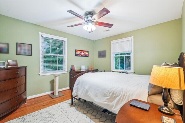 Building Photo - Beautiful 1BR/Loft at Rock Creek Garden Co...
