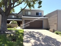 Building Photo - 1414 Oakridge Park Rd