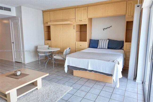 Building Photo - 1965 S Ocean Dr