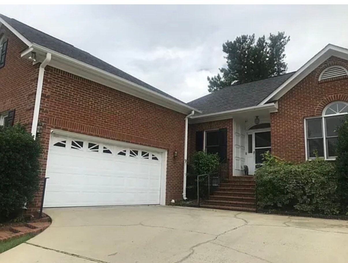 Building Photo - 832 Shelter Cove Ct