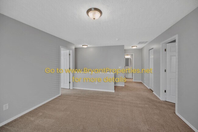 Building Photo - 2872 Creekbend Dr
