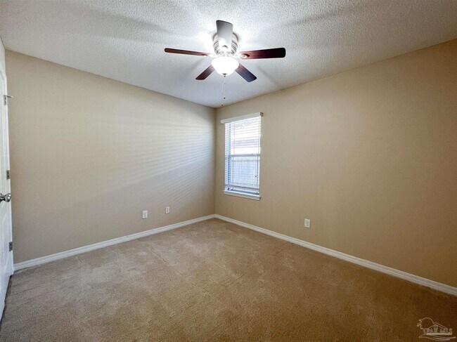 Building Photo - 702 Mozingo Ln