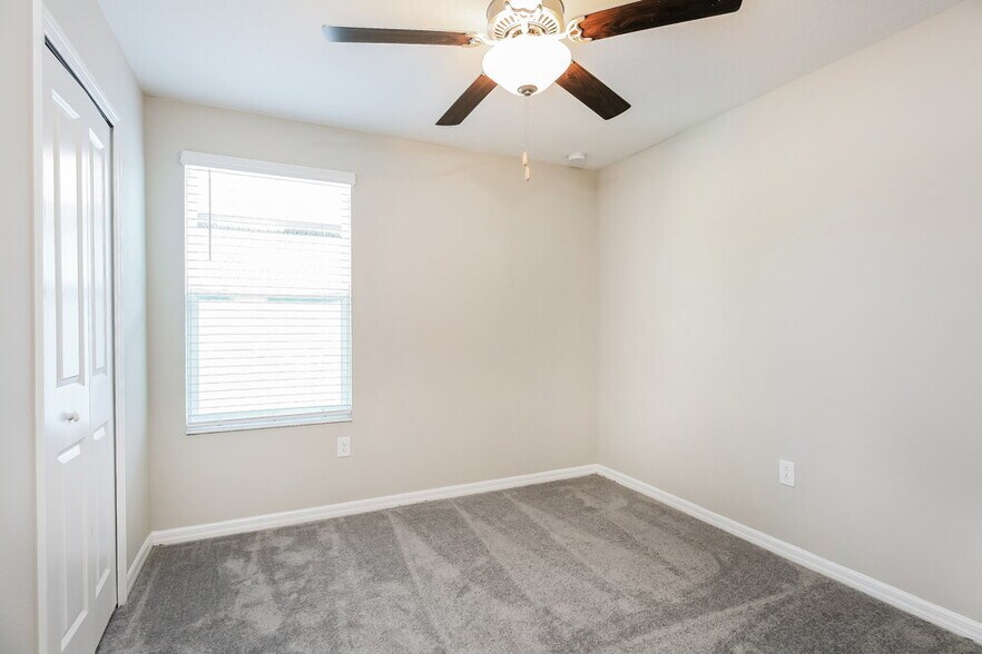 Building Photo - 7305 Spring Snowflake Ave