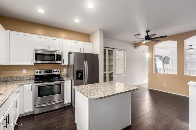 Building Photo - 2031 N 77th Ln