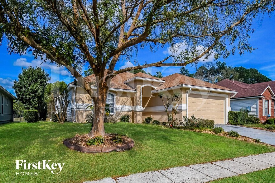 Primary Photo - 10785 Las Colinas Way