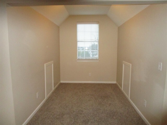 Building Photo - 7250 Cavender Dr SW