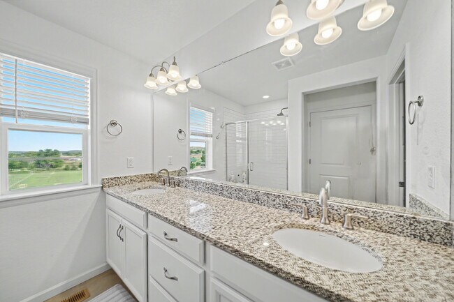 Building Photo - 1530 Castle Creek Cir