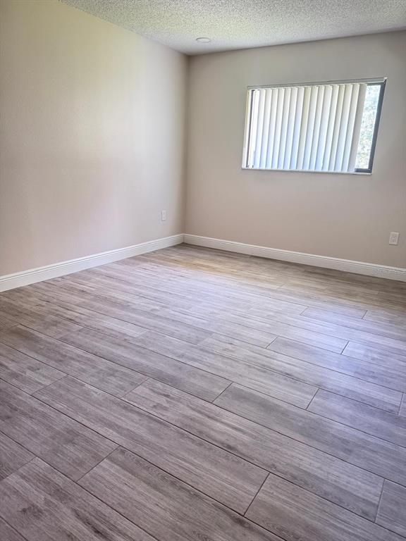 Building Photo - 5555 Baywater Dr
