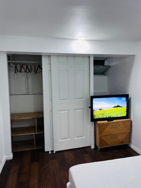 Building Photo - 89-45-8988 88th St