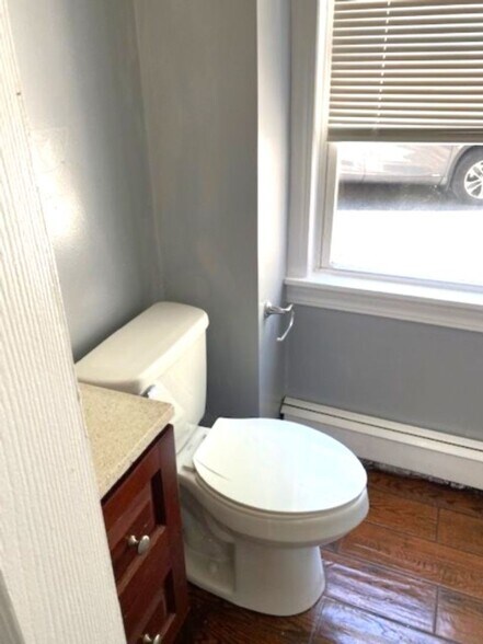 Building Photo - 74 Veazie St