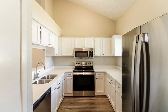 Building Photo - 3819 Old Post Rd