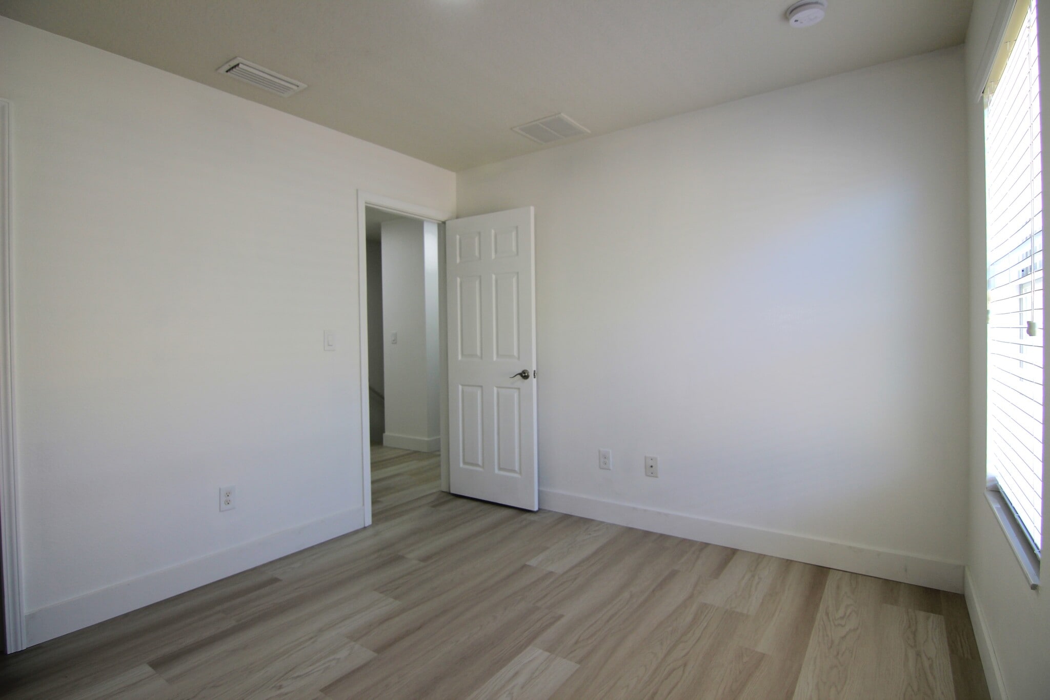 Building Photo - 4635 Chatterton Way