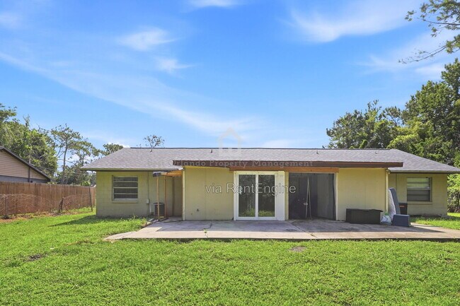Building Photo - 1950 Bonneville Dr