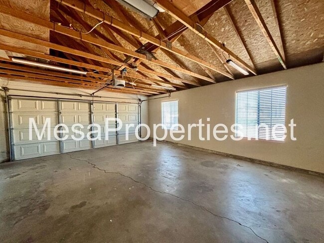 Building Photo - 16510 Fremontia St