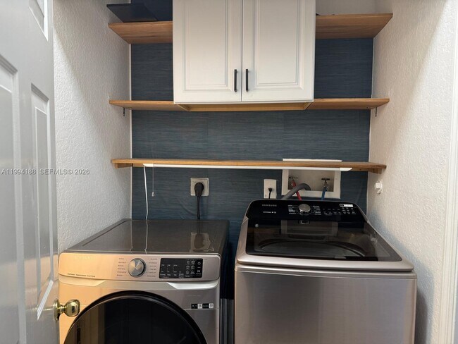 Building Photo - 650 NW 170th Terrace