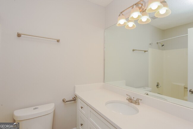 Building Photo - 1120 Brenton Dr NW