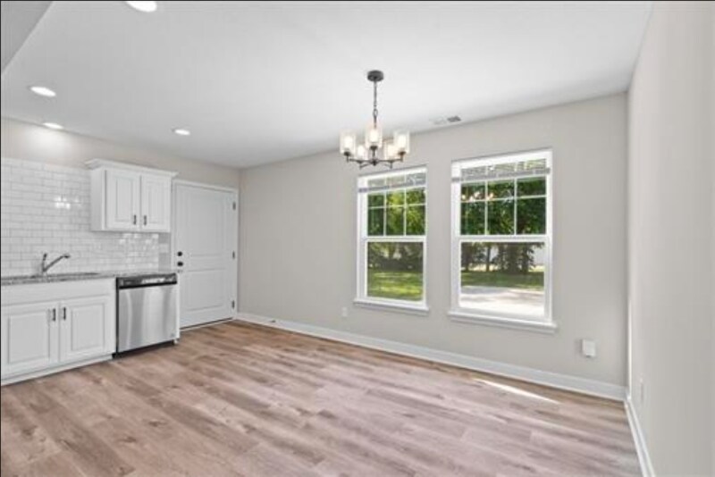 Building Photo - 156 SW 8th St