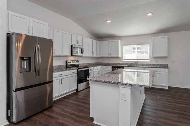 Building Photo - 1434 Geranium Dr