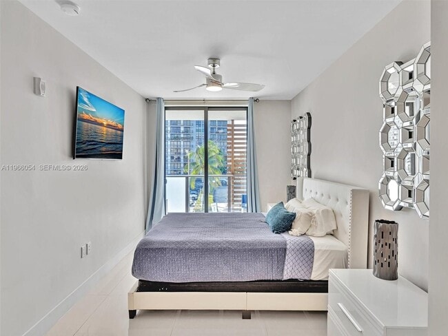 Building Photo - 3040 N Ocean Blvd