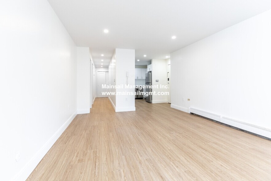 Building Photo - 109-111 Tremont St. Unit 110