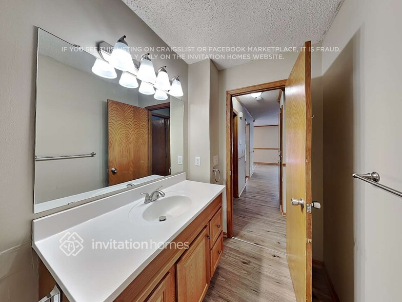 Building Photo - 14601 Helium St NW