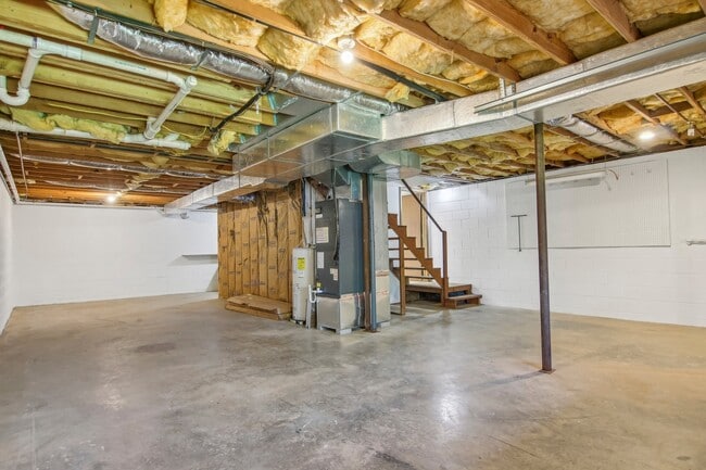 Building Photo - 11 Timothy Ln