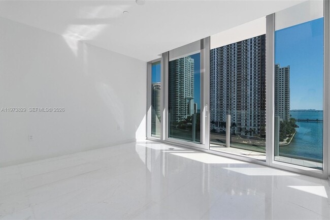 Building Photo - 300 Biscayne Blvd Way