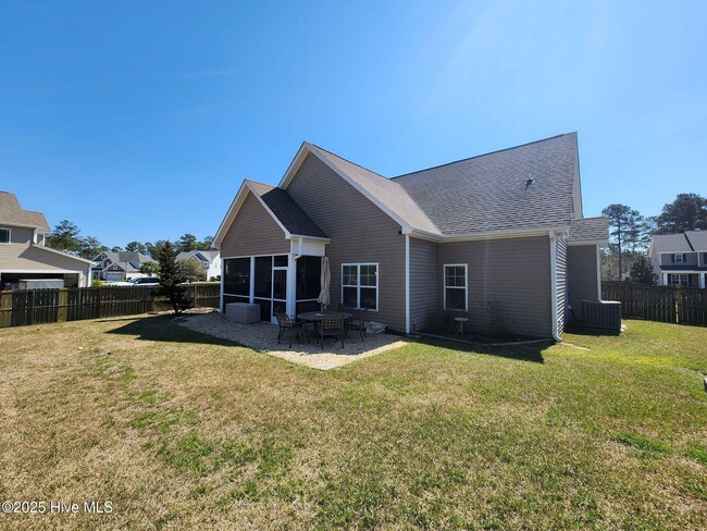 Building Photo - 416 Wolfe Ln